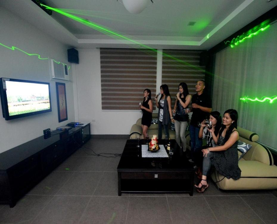 Hollywood Drive-In Hotel Baguio City Zimmer foto