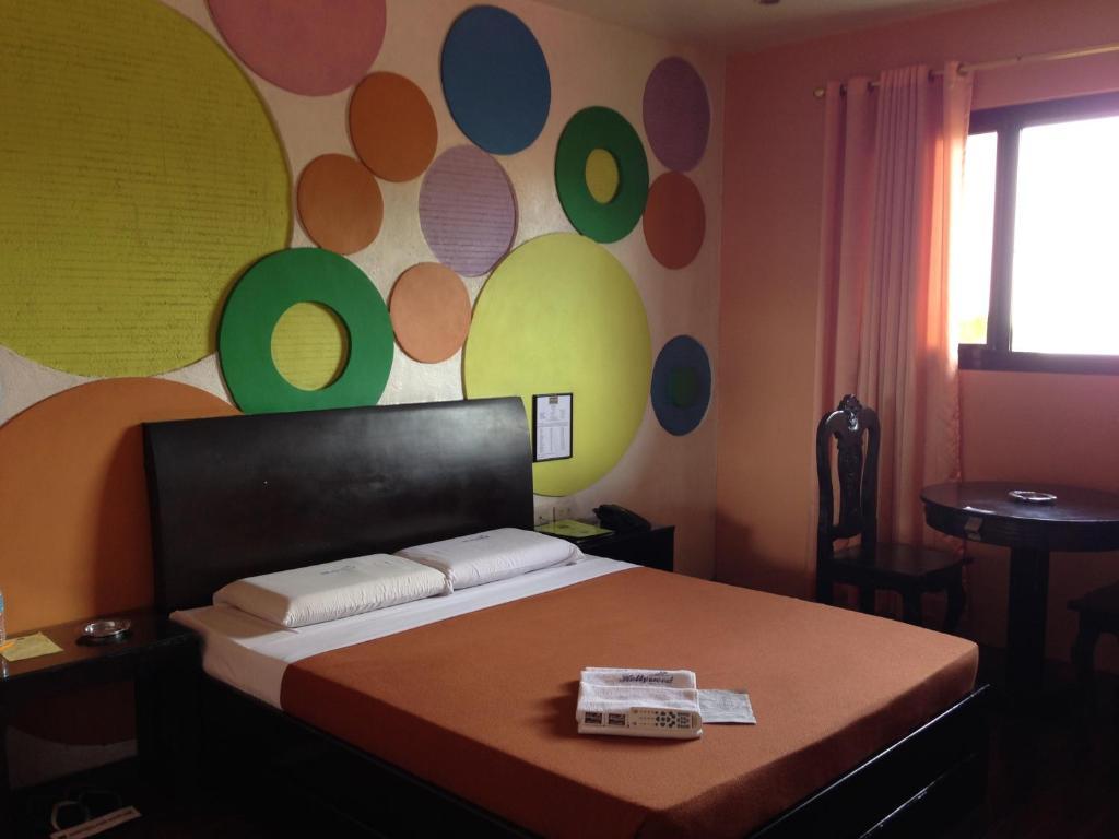 Hollywood Drive-In Hotel Baguio City Exterior foto