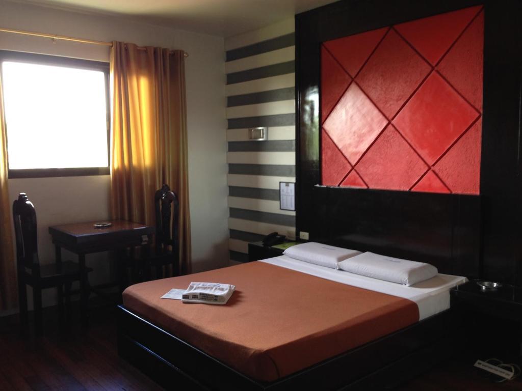 Hollywood Drive-In Hotel Baguio City Exterior foto