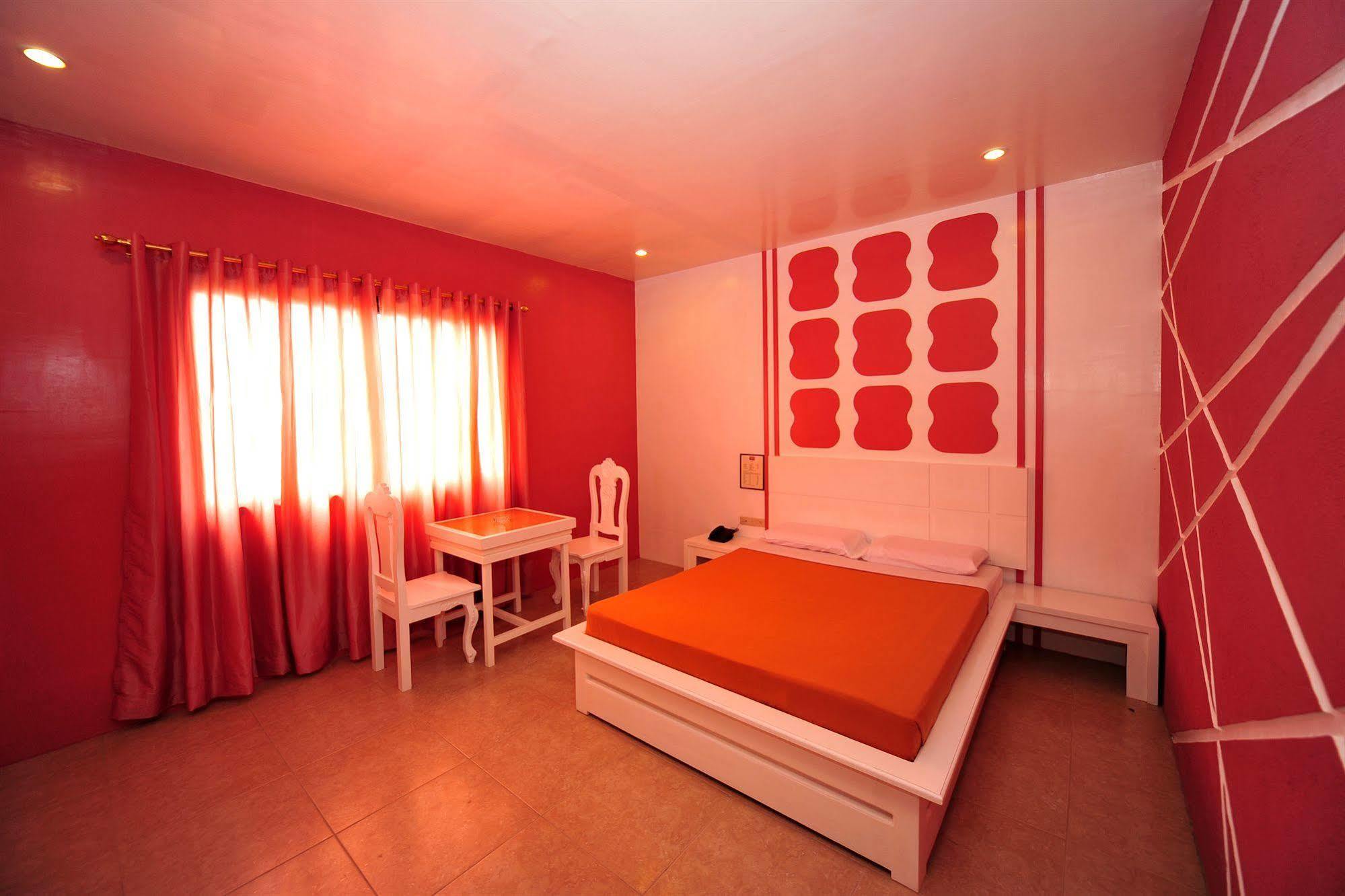 Hollywood Drive-In Hotel Baguio City Exterior foto