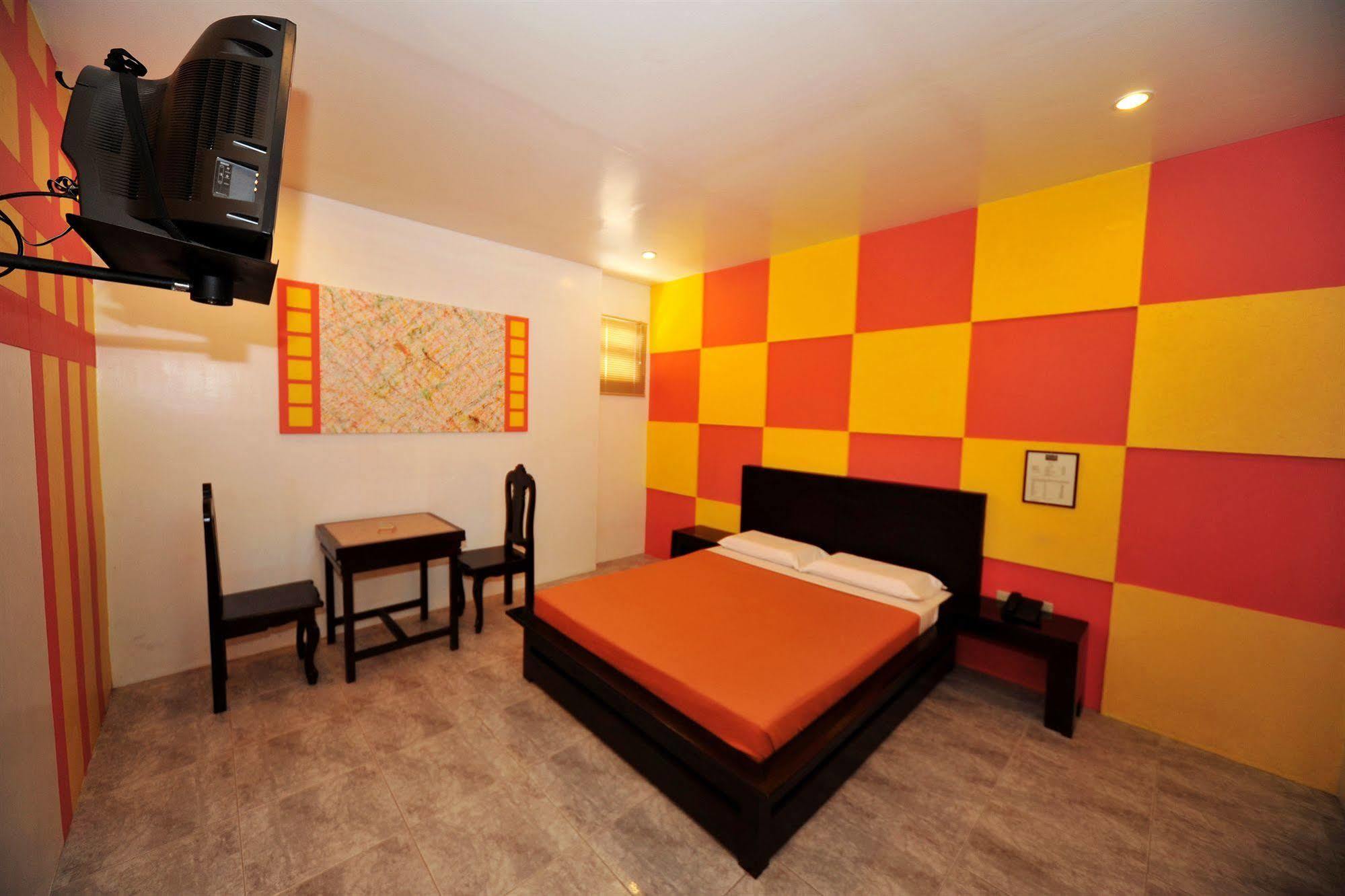 Hollywood Drive-In Hotel Baguio City Exterior foto